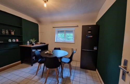 Winnenden Appartement | Schöne Wohnung mit 6 Einzelbetten, geeignet für Monteure