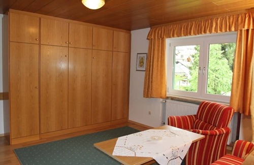 Lam Appartement | Bel appartement d'une pièce avec vue sur le jardin