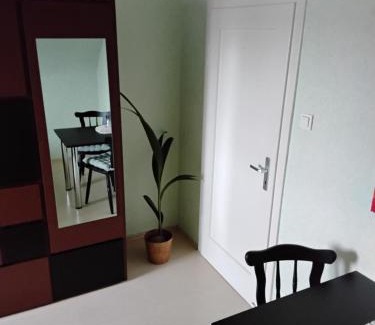 Roedermark Maison | Schönes Zimmer im Einfamilienhaus