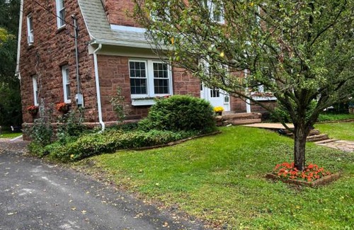 Potsdam Villa | Scheller House Downtown- 2600 square foot- 4 bedroom -1920 Historic