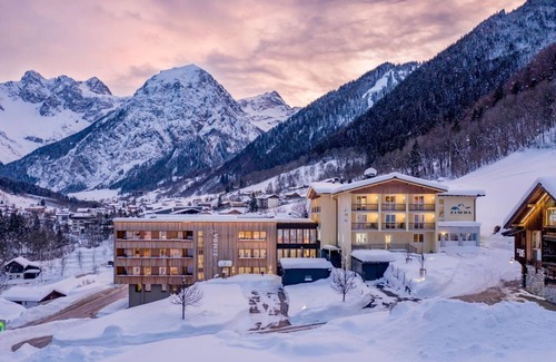 Brand Maison | Schesaplana 1-2 days - Alpenhotel Zimba