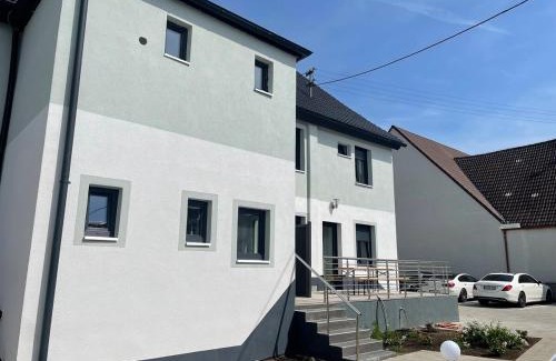 Bernstadt Appartement | Schickes Apartment für 3 Personen Plus Schlafcouch