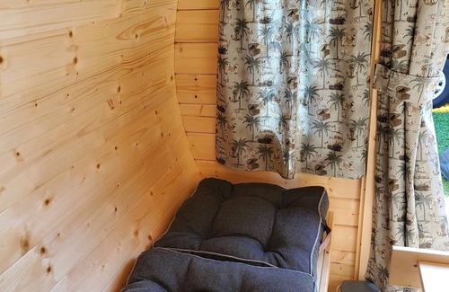 Wahlhausen Appartement | Schlaffass, L440 und D220cm , Max. 2 Schlafplätze
