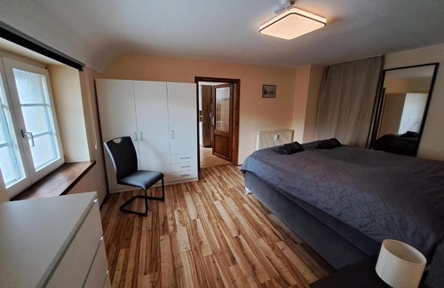Hilbringen Appartement | Schloss Hilbringen Gesindewohnungen