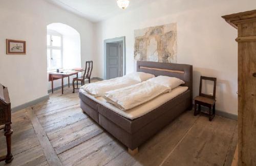 Wenzenbach Appartement | Schloss Schönberg