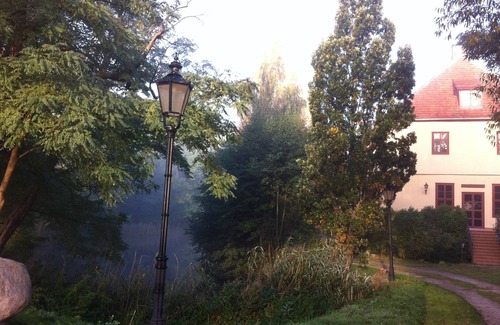 Gielow Maison | Schmiede der Wasserburg Liepen
