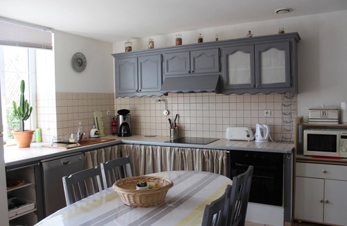 Saint-Broladre Cottage | Écolier de la Baie,3***, 6 personnes, ancienne école en Baie du Mont St Michel