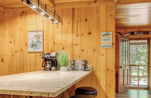 Laurelton Cabine | Schrader Run Cabin Cozy&Charming, outdoor firepit w/swings, April dates reduced