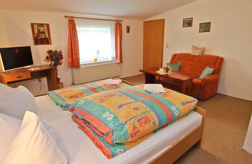 Malchin Appartement | Schw 1051 - Zimmer 1 - Gästezimmer Malchin Schw 1050
