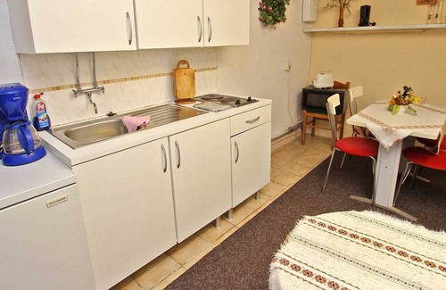 Malchin Appartement | Schw 1052 - Zimmer2 - Gästezimmer Malchin Schw 1050
