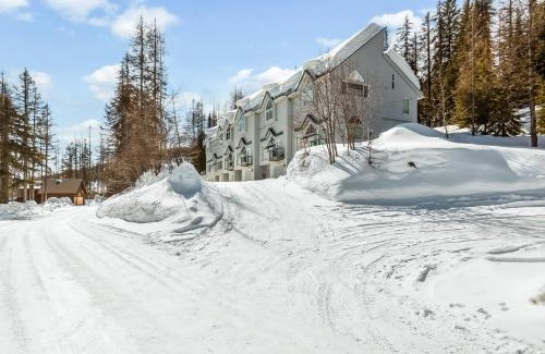 Sandpoint Maison | Schweitzer Ullr Retreat