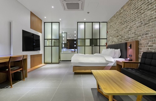 Cheonan Hôtel | Schweizer Dorf Hotel