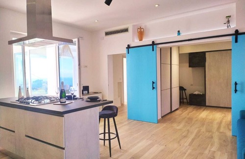 Pianoconte Maison | Sciara Eolie luxury apartment with Jacuzzi
