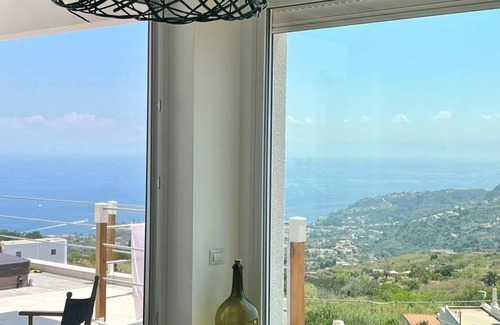 Pianoconte Maison | Sciara Eolie luxury apartment with Jacuzzi