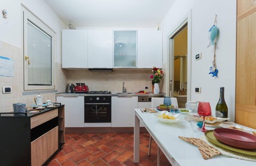 Monte Isola Appartement | Scorcio sul lago - Studio Apartment, Sleeps 3