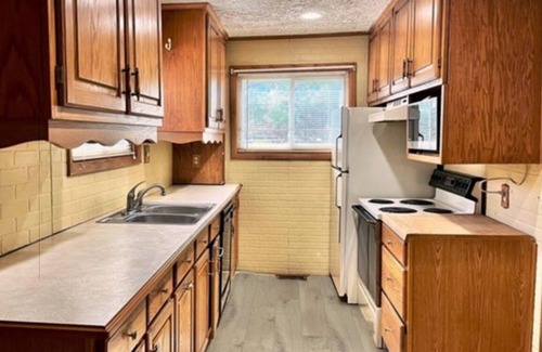 Maryland Maison | Score The perfect Summer Winter getaway: Lakeside retreat for your winning team
