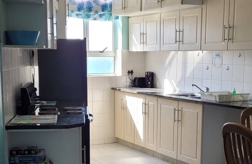 Saint Michael's on Sea Appartement | Scottburgh Views - Smile & Wave