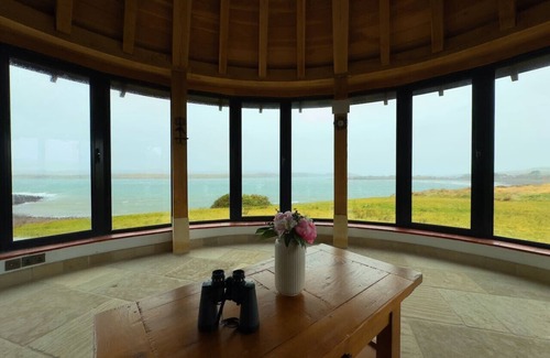 Aultbea Maison | Waterfront View 4-bedroom house in peaceful Aultbea