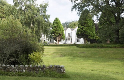 Cromarty Firth Maison | Scottish Highlands Country House - Sleeps 32