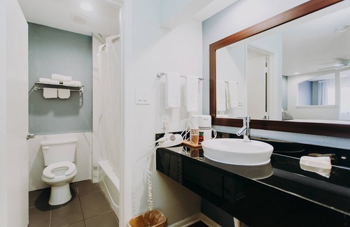 Clear Lake Shores Hôtel | Scottish Inns and Suites - Near Kemah Boardwalk