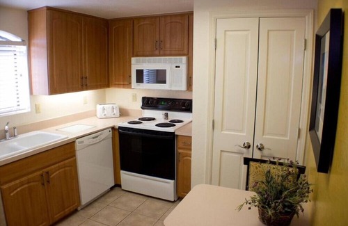 Arcadia Copropriété | Scottsdale Camelback Resort Spacious 2BR Condo with Playground