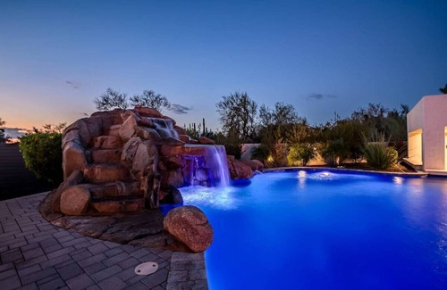 North Scottsdale Maison | Scottsdale Luxury Villa Pool, Hot Tub, & Games