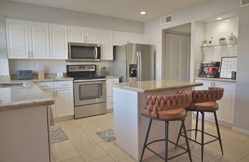 Entertainment District Maison | Scottsdale Oasis Retreat Minutes from Downtown