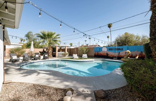 Papago Parkway Maison | Scottsdale Paradise w/*Heated Pool & Hot Tub!