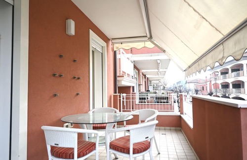 Marotta Appartement | SE134 – Marotta, two-room apartment with balcony and garage