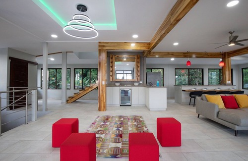 Savegre Maison | Sea Breeze II Luxury 9 BR Oceanview Estate entre Dominical et Manuel Antonio