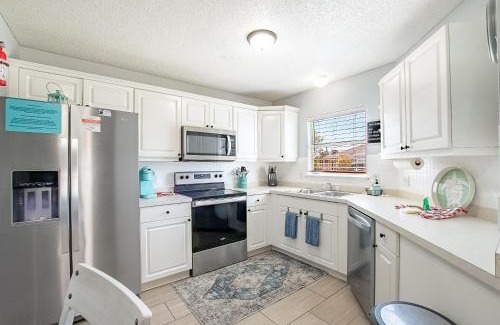 Navarre Maison | Sea Breeze Retreat