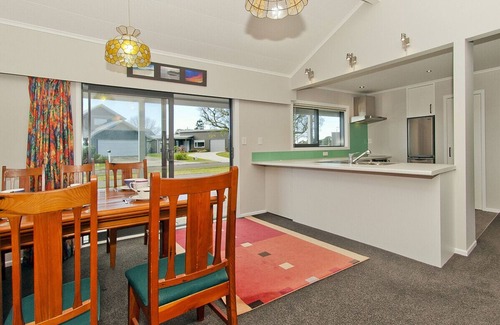 Whangamata Cottage | Sea Breeze - Maison de vacances Whangamata
