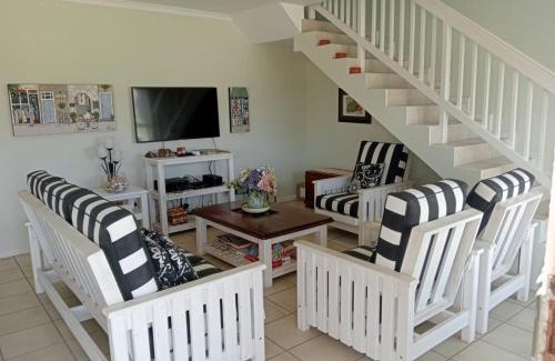 Still Bay Maison | Sea Breeze