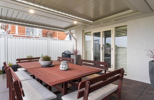 Caves Beach Maison | Sea Caves