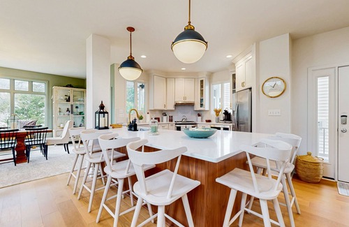 Bethany Beach Maison | Sea Colony Tennis house with gym, grill, & pool