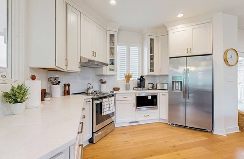 Bethany Beach Maison | Sea Colony Tennis house with gym, grill, & pool