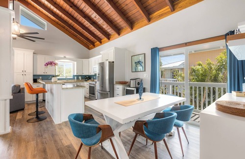 Cutthroat Harbor Estates Maison | SEA COVE ~ Canal Front 2 BR/2 Ba Home in Cudjoe Key w/ Pool!