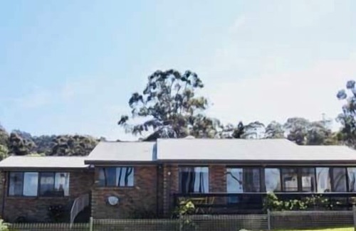 Surveyors Bay Maison | Sea Eagle, Dover's beautiful Roaring Beach