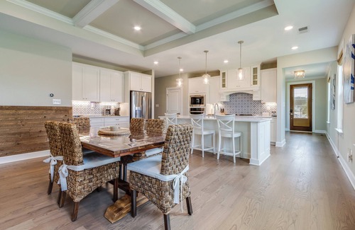 Lewes Maison | Sea Foam Sanctuary- Coastal Club- 4BR home w/ fenced backyard-pet friendly, pool