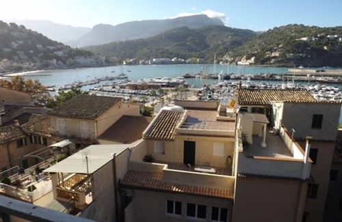 Puerto de Soller Appartement | Appartement en front de mer avec une vue spectaculaire sur le port (WIFI et TV satellite)