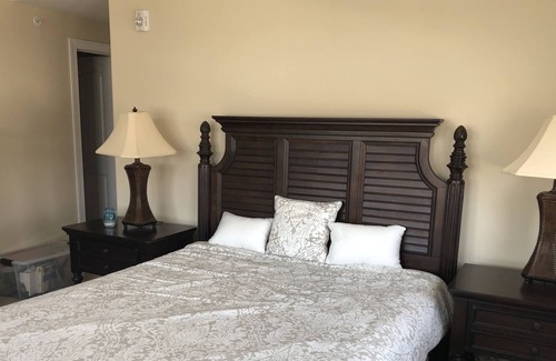 Sea Isle City Maison | Sea Isle Sunset Views Close to Dining, Shops and Beach - Families Only Please