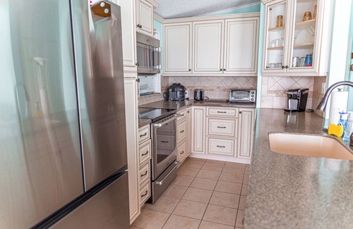Cutthroat Harbor Estates Maison | Sea La Vie #197 - Oceanfront, Big Boats Welcome Here!
