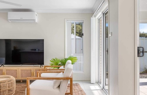 Salamander Bay Maison | Sea La Vie - One - Pet Friendly