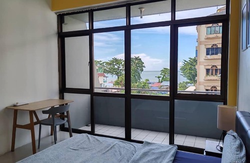 Tanjung Bungah Maison | Sea Lion by the beach