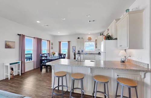 Gilchrist Maison | Sea Mist -2 bedrooms, 2 bathrooms, front row, sleeps 6.
