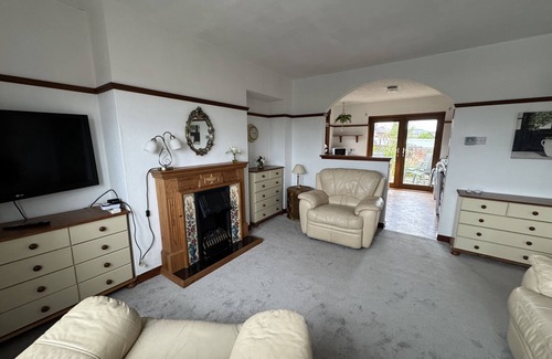 Methil Maison | Sea Road Retreat - Sleeps 6
