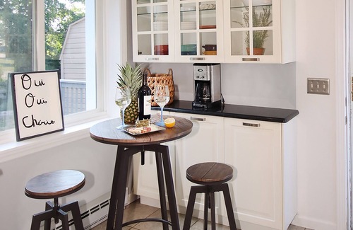 Westbrook Center Maison | Sea Salt Air Changes Everything - ⭐️Stroll to Private Association Beach⭐️