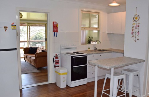 South West Rocks Maison | Sea Salt Cottage - Orginal 1950s cottage