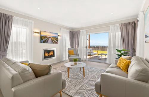 Stockton Maison | Sea Sand and Serenity at Stockton - Stunning Sophistication
