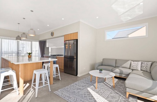 Stockton Maison | Sea Sand and Serenity at Stockton - Stunning Sophistication